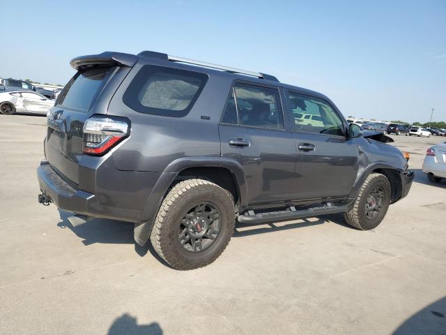 2020 TOYOTA 4RUNNER SR - JTEBU5JR8L5827531