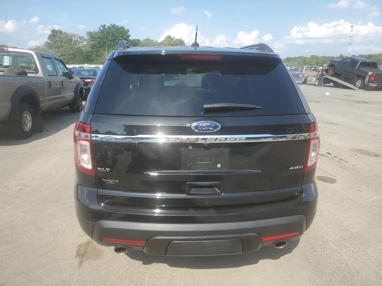 1FM5K8083FGA82042 2015 Ford Explorer X