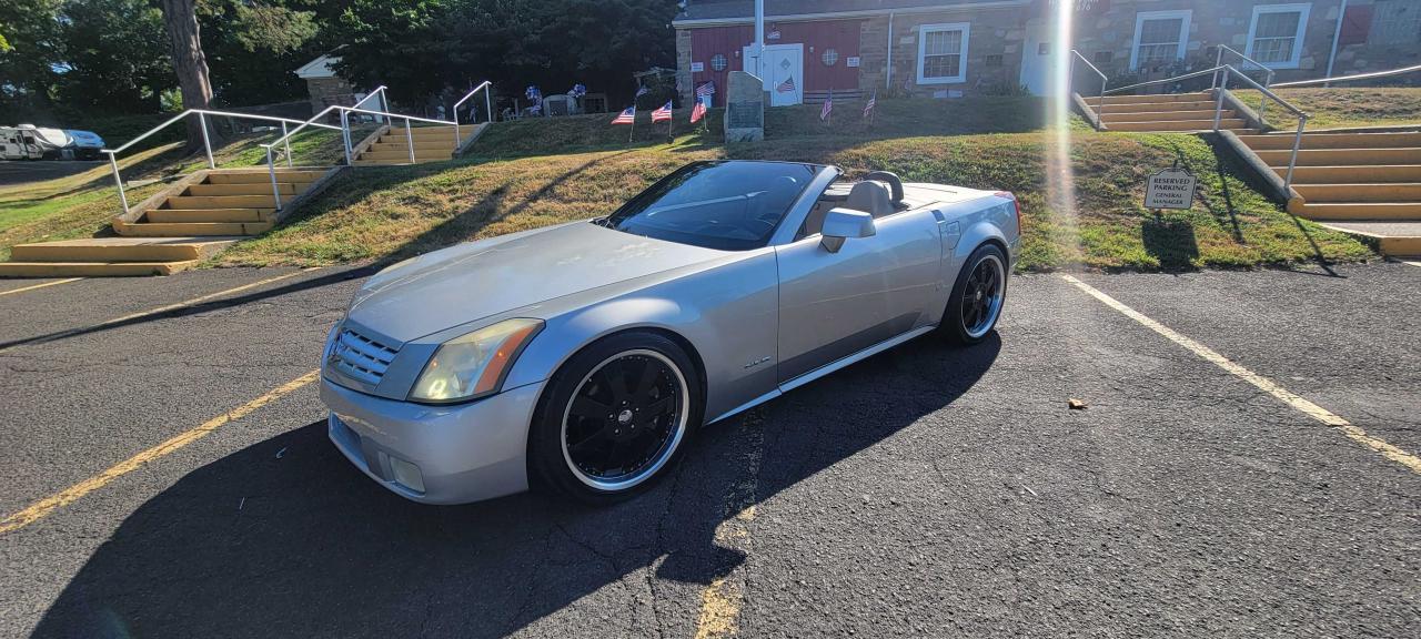 1G6YV34AX55603706 2005 Cadillac Xlr