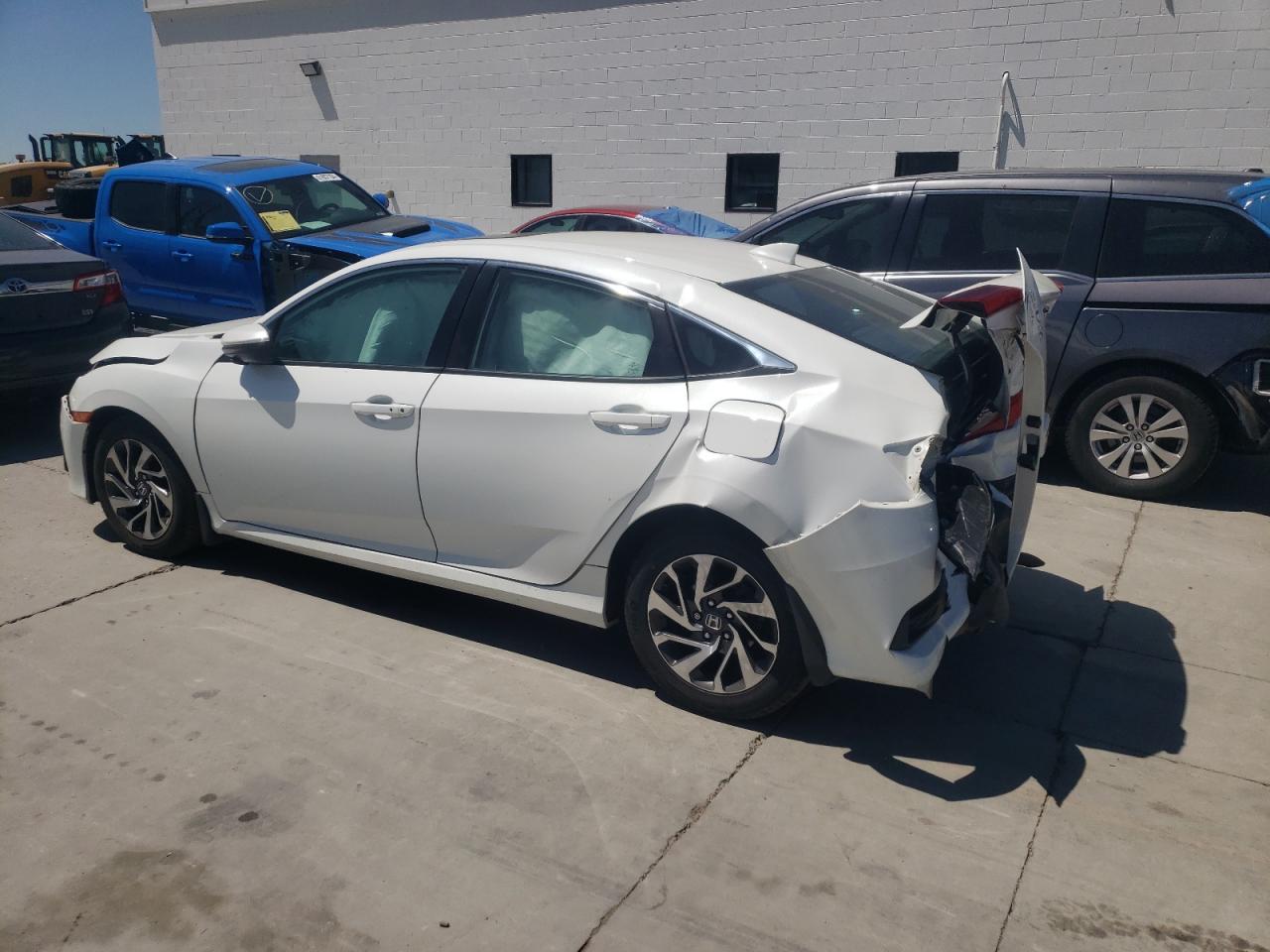 2HGFC2F75HH514677 2017 Honda Civic Ex 2HGFC2F75HH514677 2017 Honda Civic Ex