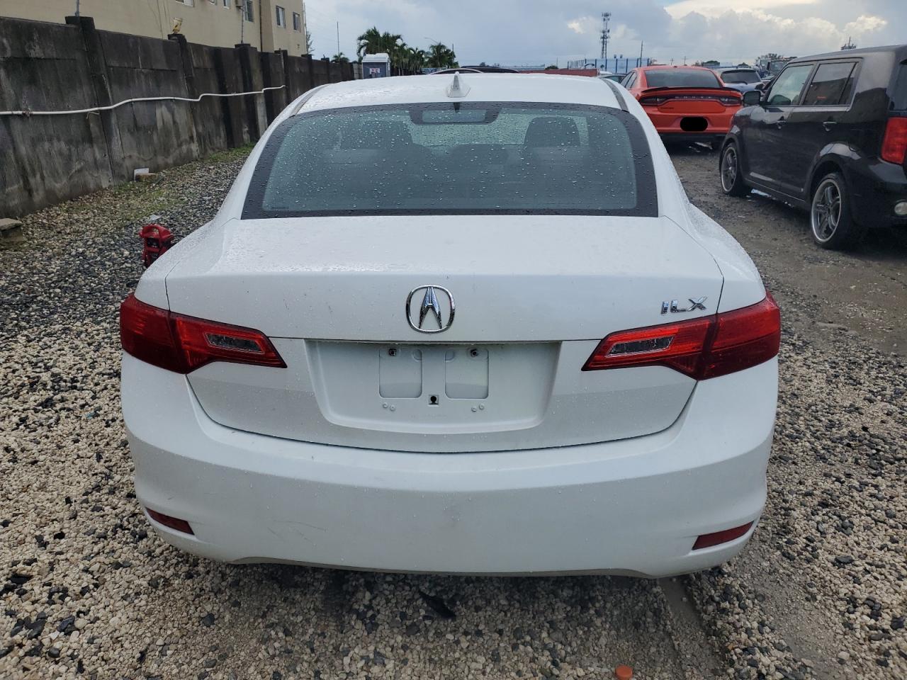 19VDE1F32DE022033 2013 Acura Ilx 20