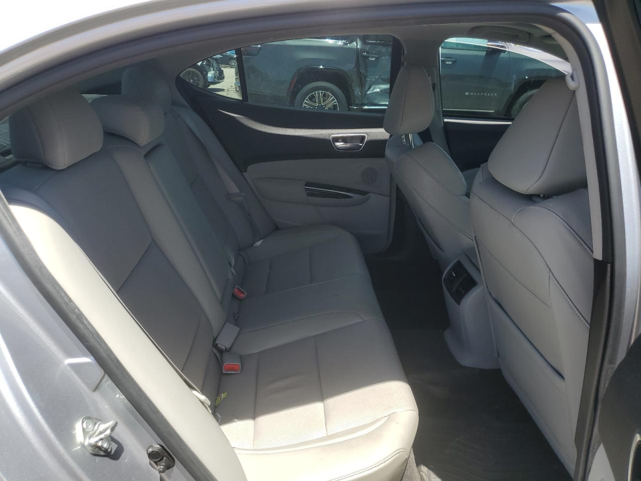 19UUB1F52JA007436 2018 Acura Tlx Tech