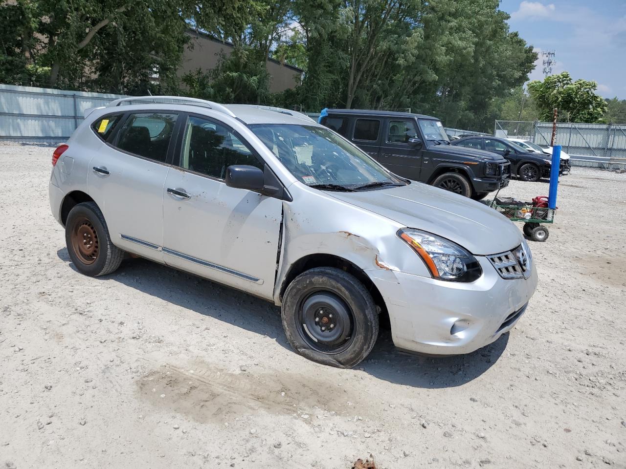 2015 Nissan Rogue Select S vin: JN8AS5MV3FW752271