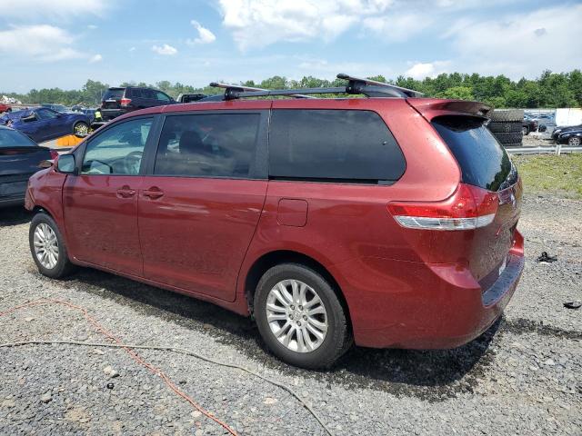 TOYOTA SIENNA XLE 2011 burgundy  gas 5TDYK3DCXBS060774 photo #3