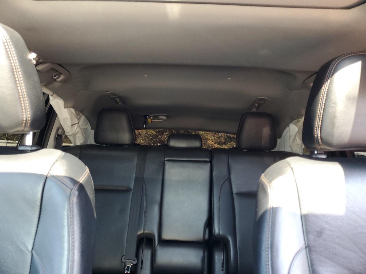 5TDJZRFH9KS580389 2019 Toyota Highlander Se