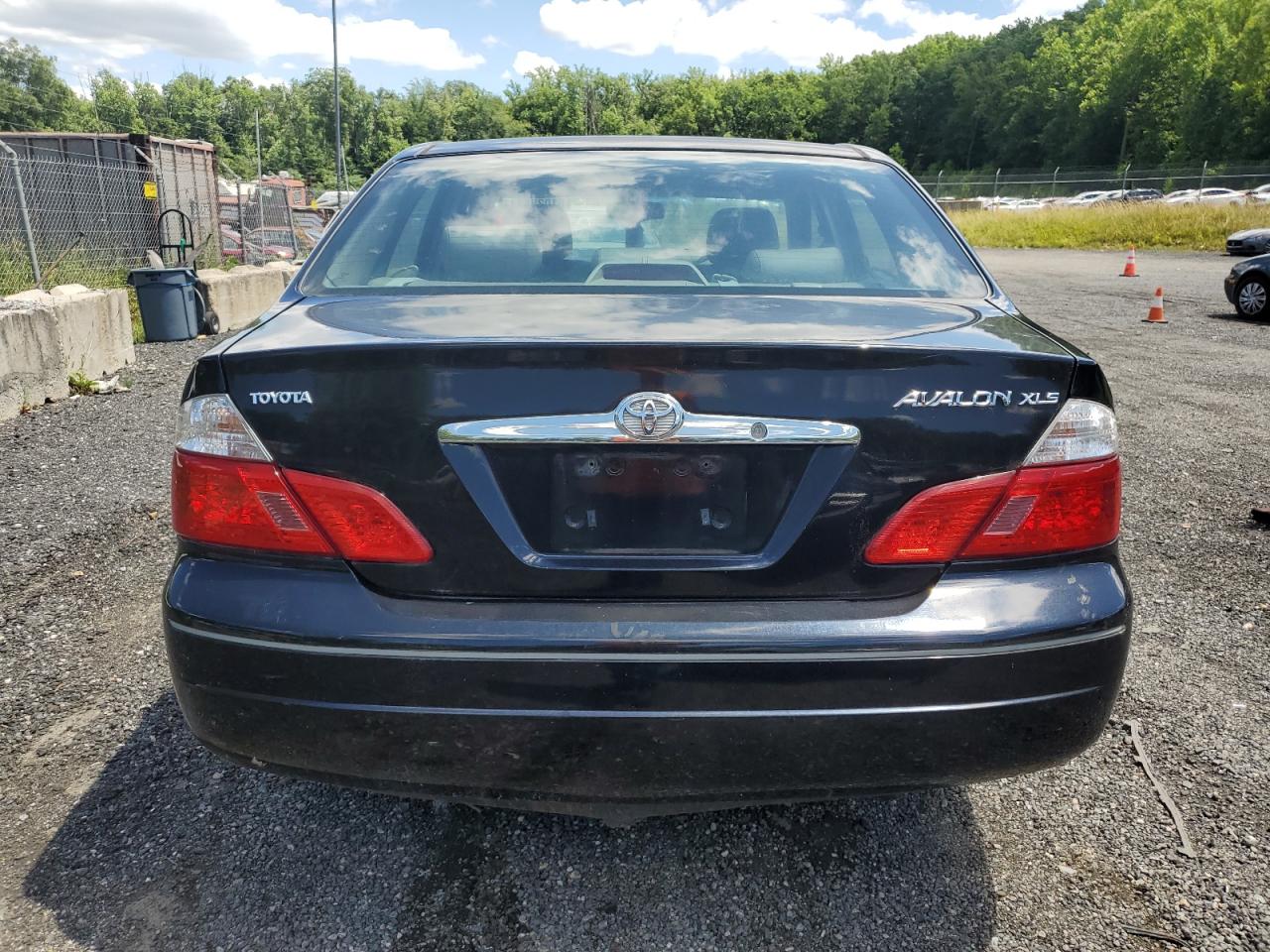 4T1BF28B13U337083 2003 Toyota Avalon Xl