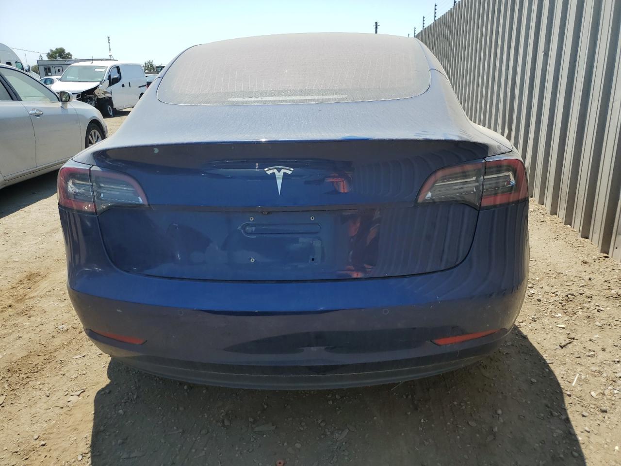 5YJ3E1EA7JF043386 2018 Tesla Model 3