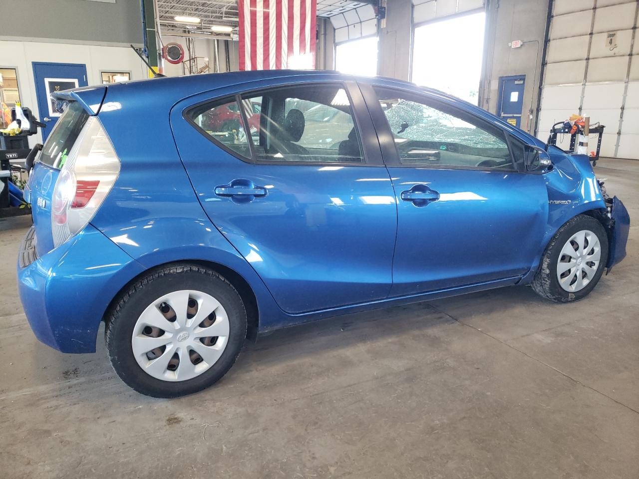 2012 Toyota Prius C vin: JTDKDTB35C1524538