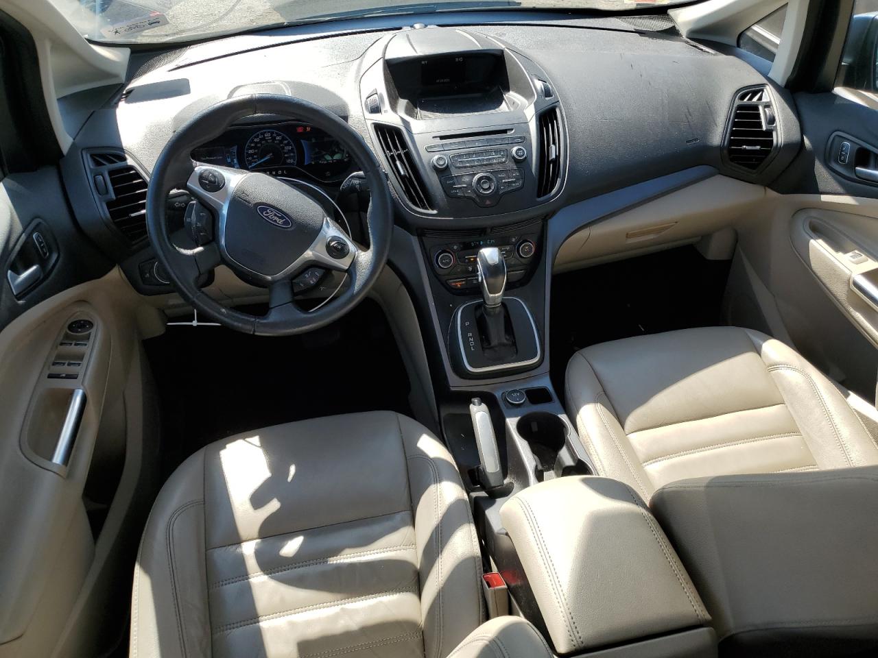 1FADP5AU2JL101655 2018 Ford C-Max Se