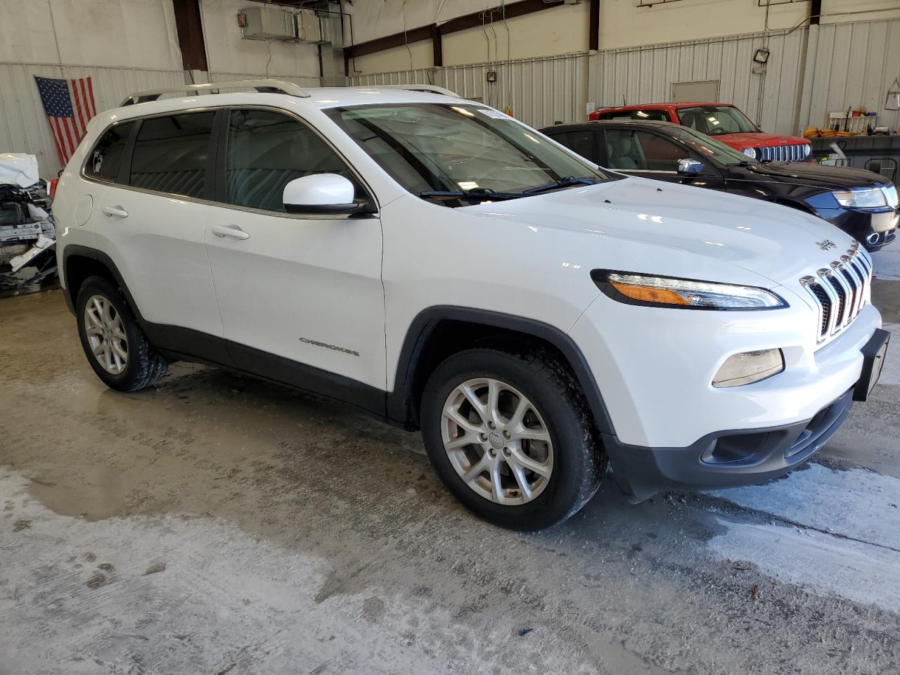 2016 Jeep Cherokee Latitude vin: 1C4PJMCS4GW135022