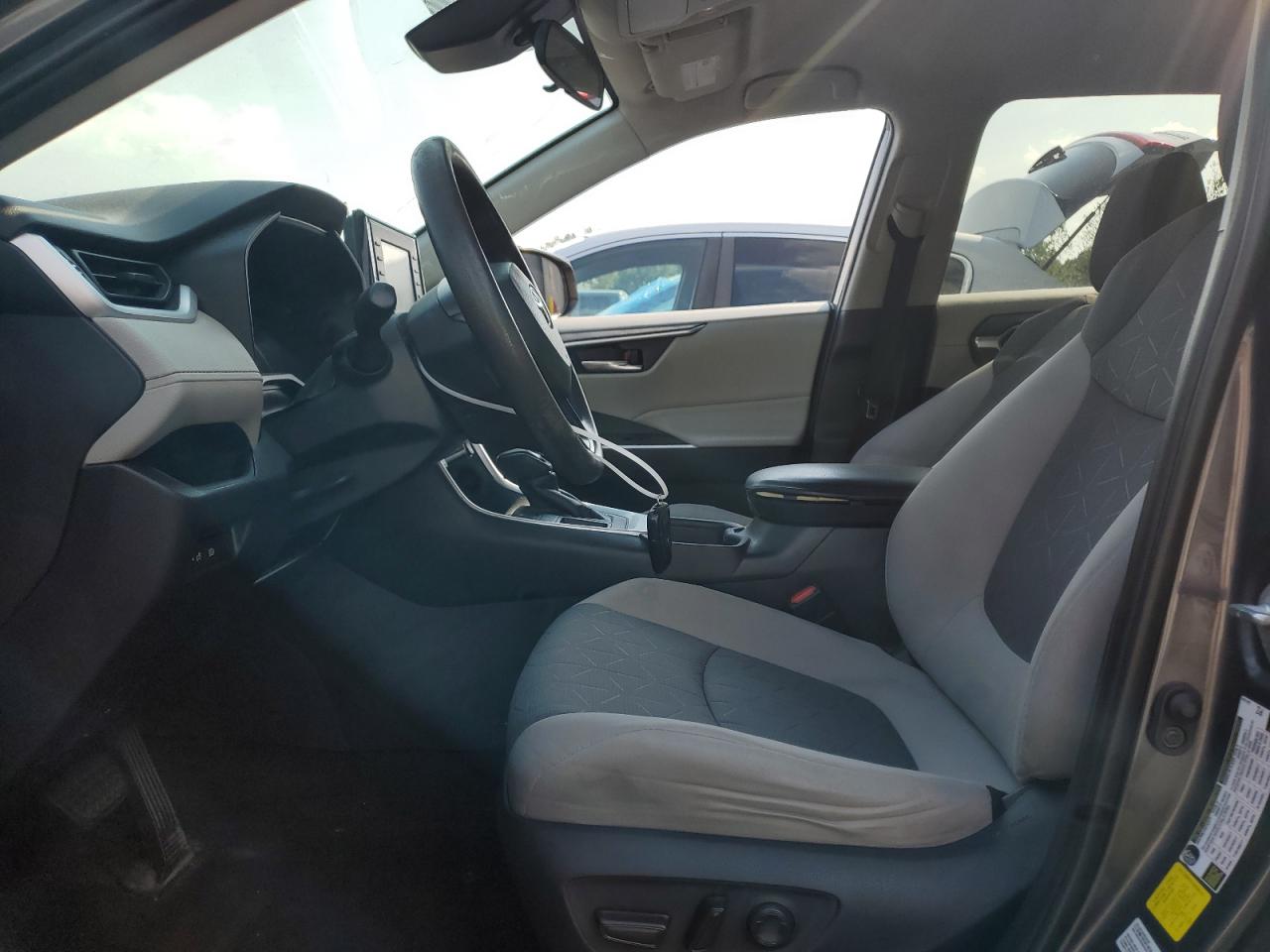 2T3W1RFV1LW062747 2020 Toyota Rav4 Xle