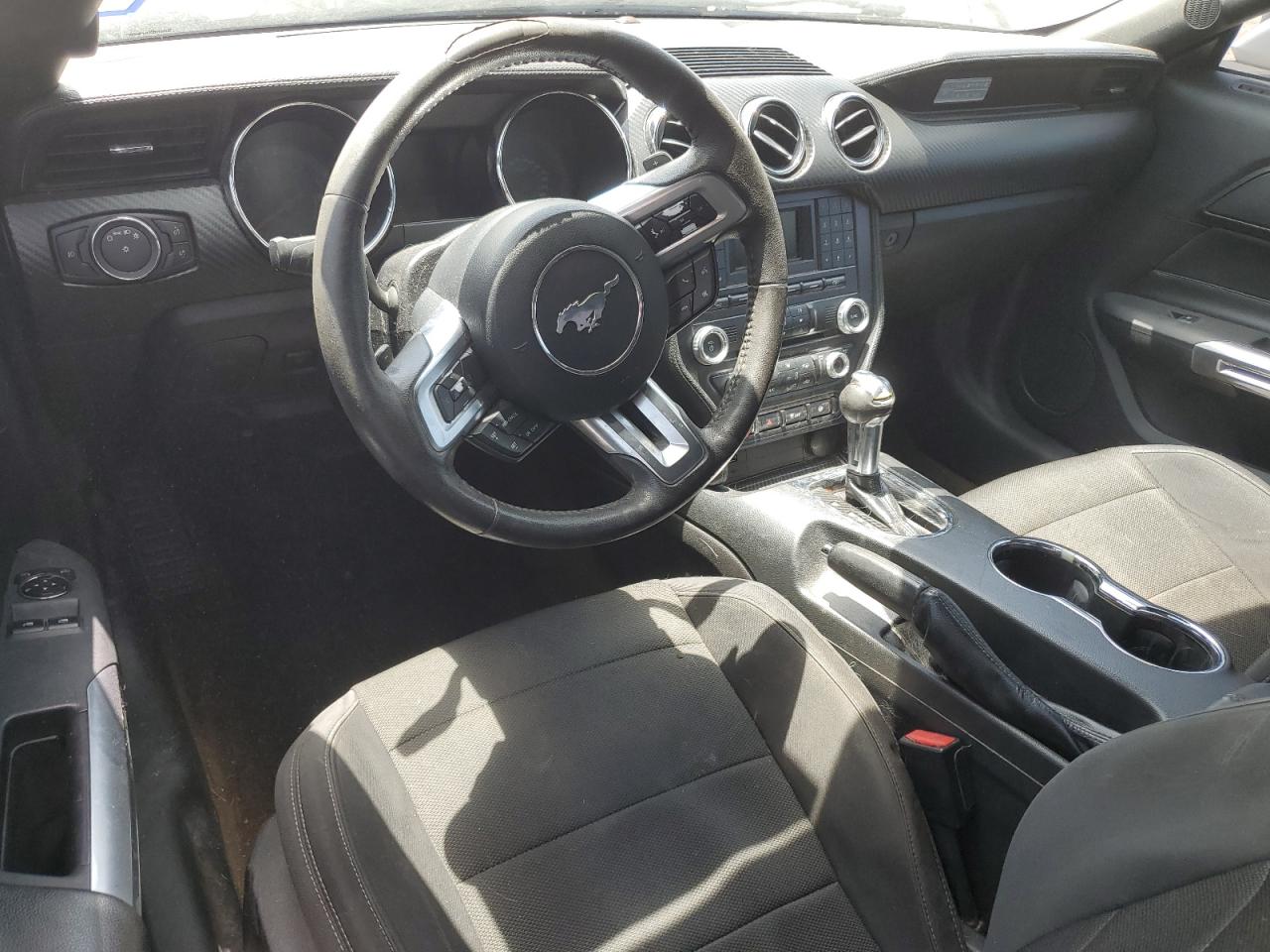 1FA6P8AMXF5322443 2015 Ford Mustang