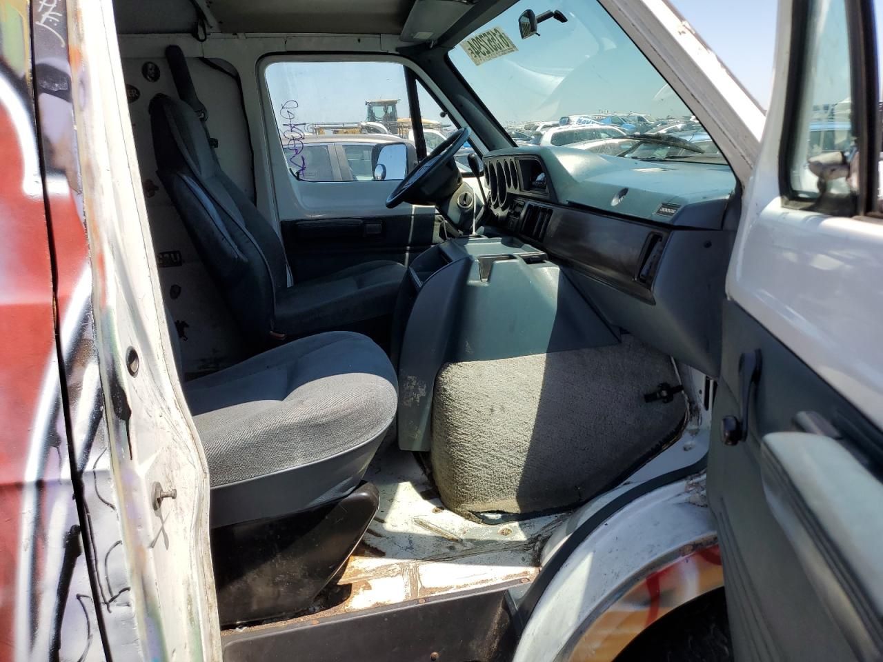 2B7HB21Y0TK135656 1996 Dodge Ram Van B2500