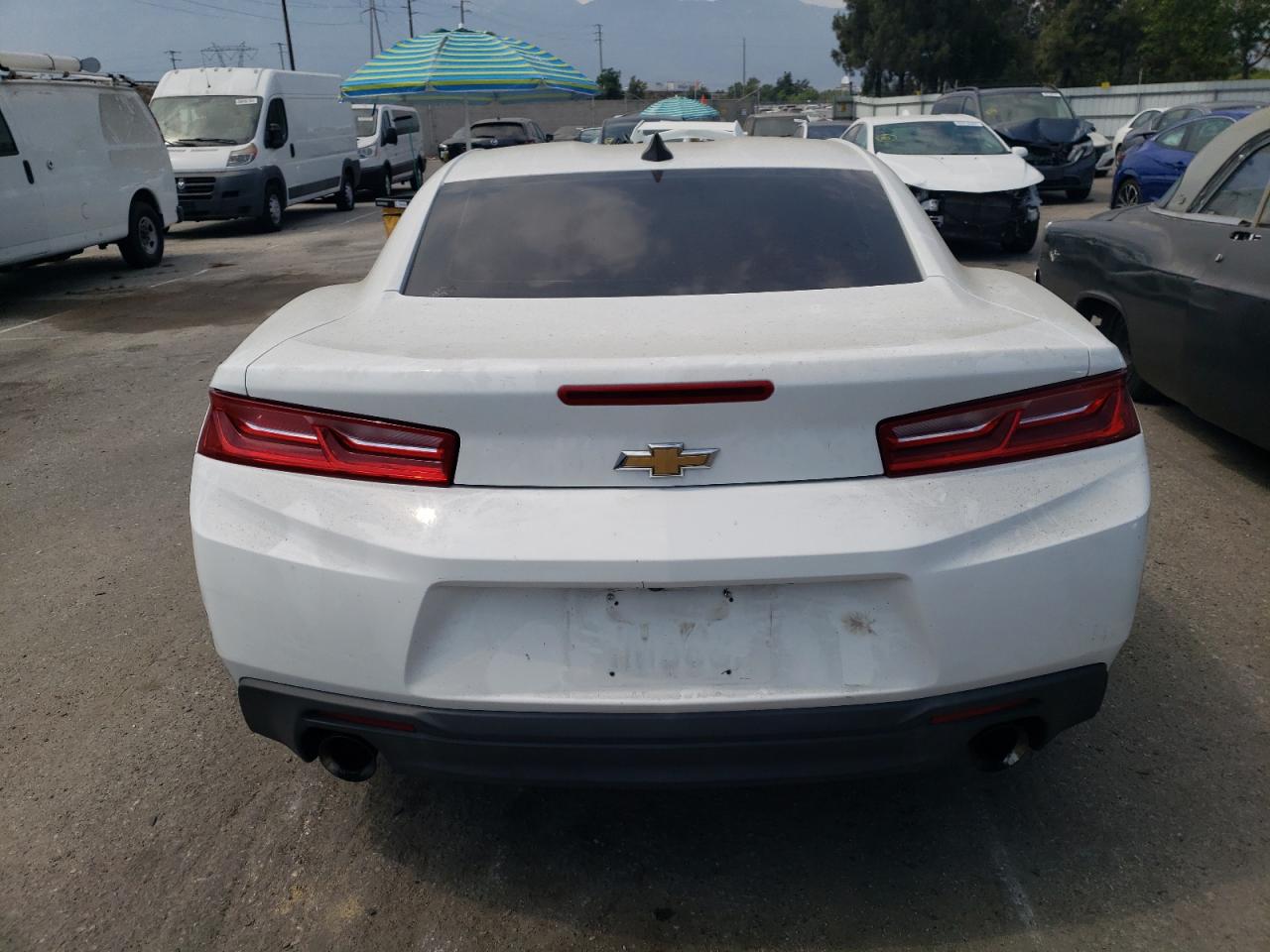 1G1FB1RSXH0118589 2017 Chevrolet Camaro Lt