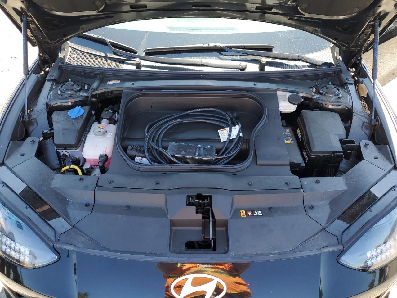 KMHM24ACXPA015827 2023 Hyundai Ioniq 6 Se