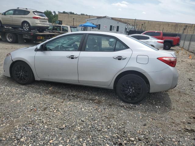 VIN 2T1BURHE9JC092704 2018 Toyota Corolla, L no.2