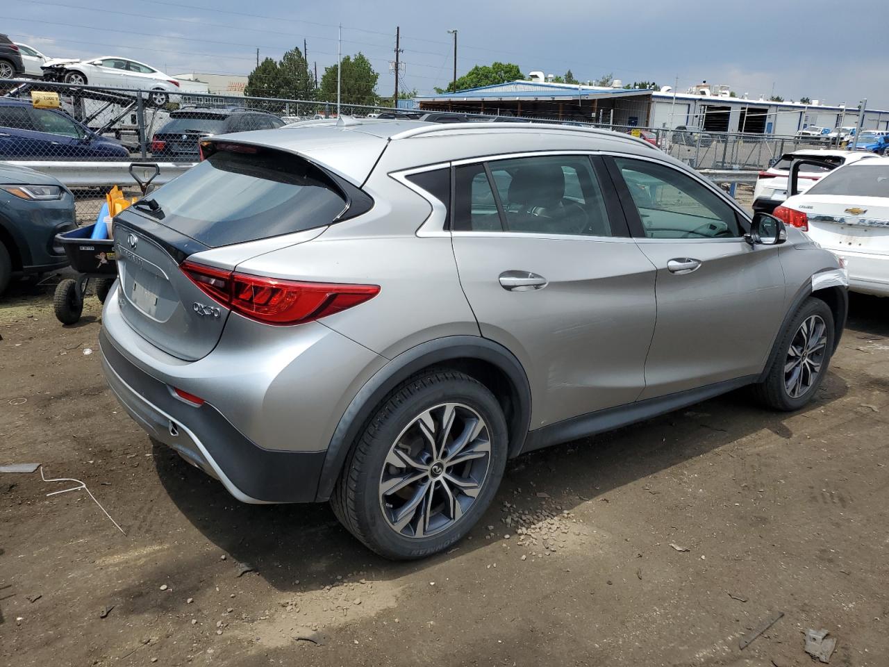 Lot #2914450169 2017 INFINITI QX30 BASE