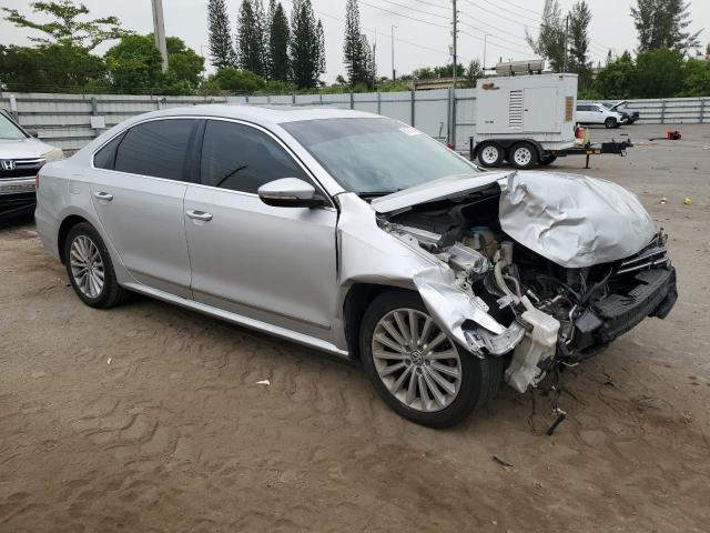 2016 VOLKSWAGEN PASSAT SE - 1VWBS7A3XGC013669
