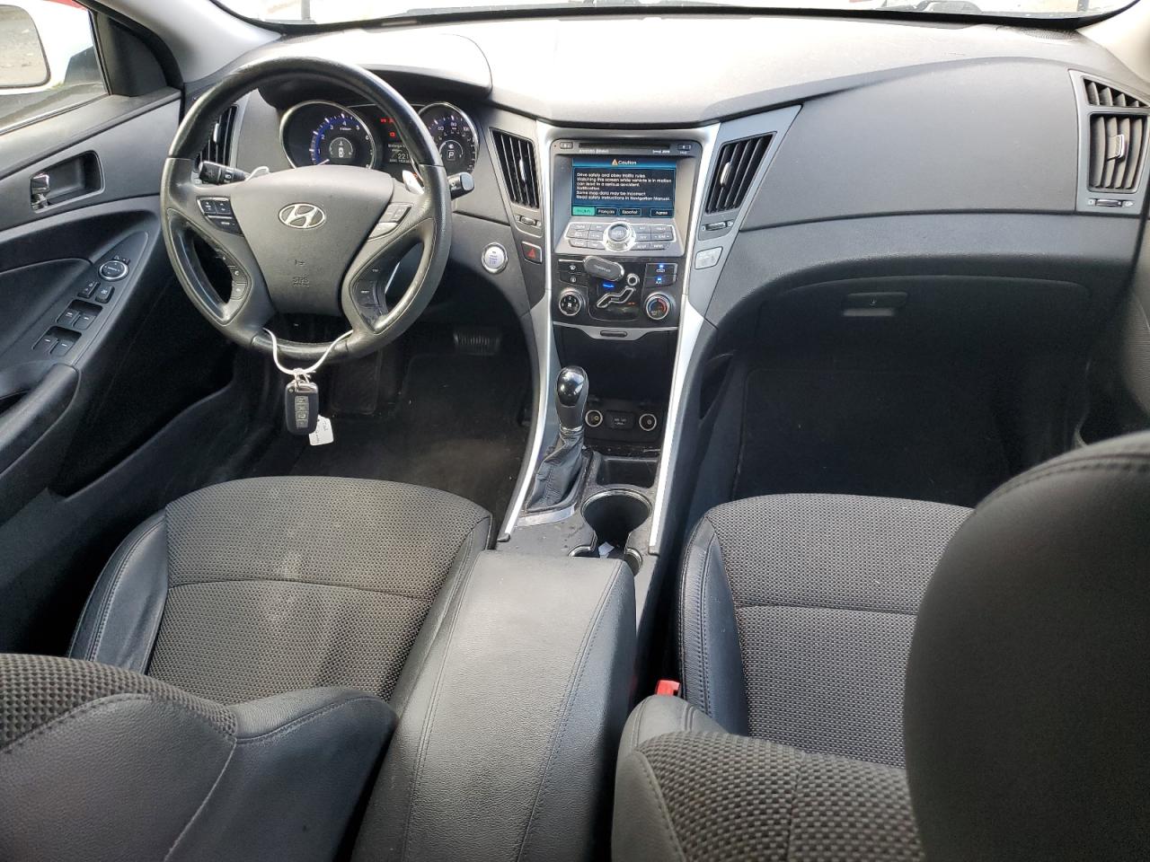 5NPEC4AC6BH153145 2011 Hyundai Sonata Se