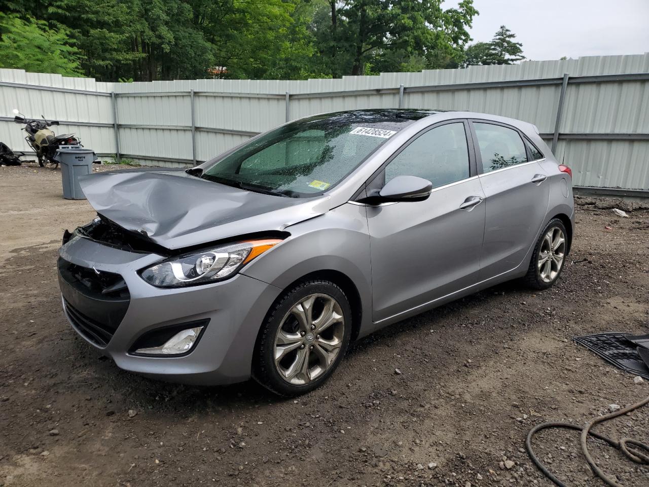 2013 Hyundai Elantra Gt vin: KMHD35LE8DU090134