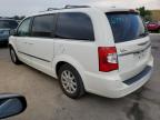 CHRYSLER TOWN & COU photo