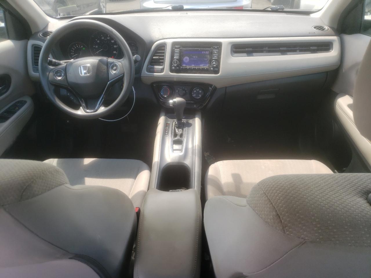 3CZRU6H32JG702812 2018 Honda Hr-V Lx