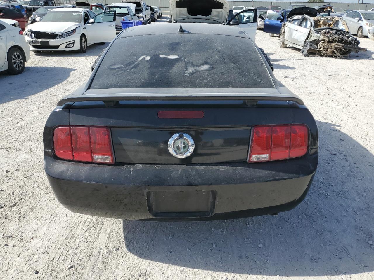 1ZVFT80N165239030 2006 Ford Mustang