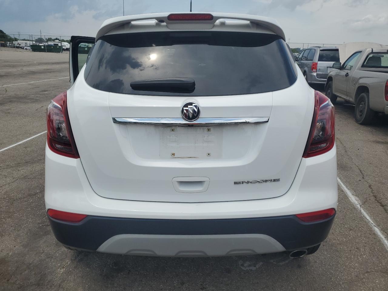 KL4CJ1SM4KB728325 2019 Buick Encore Sport Touring
