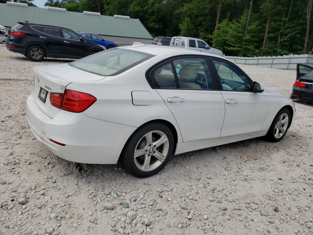 2013 BMW 328 Xi vin: WBA3B3C52DF537565