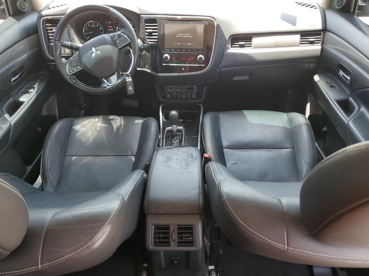 JA4AD3A38LZ020929 2020 Mitsubishi Outlander Se