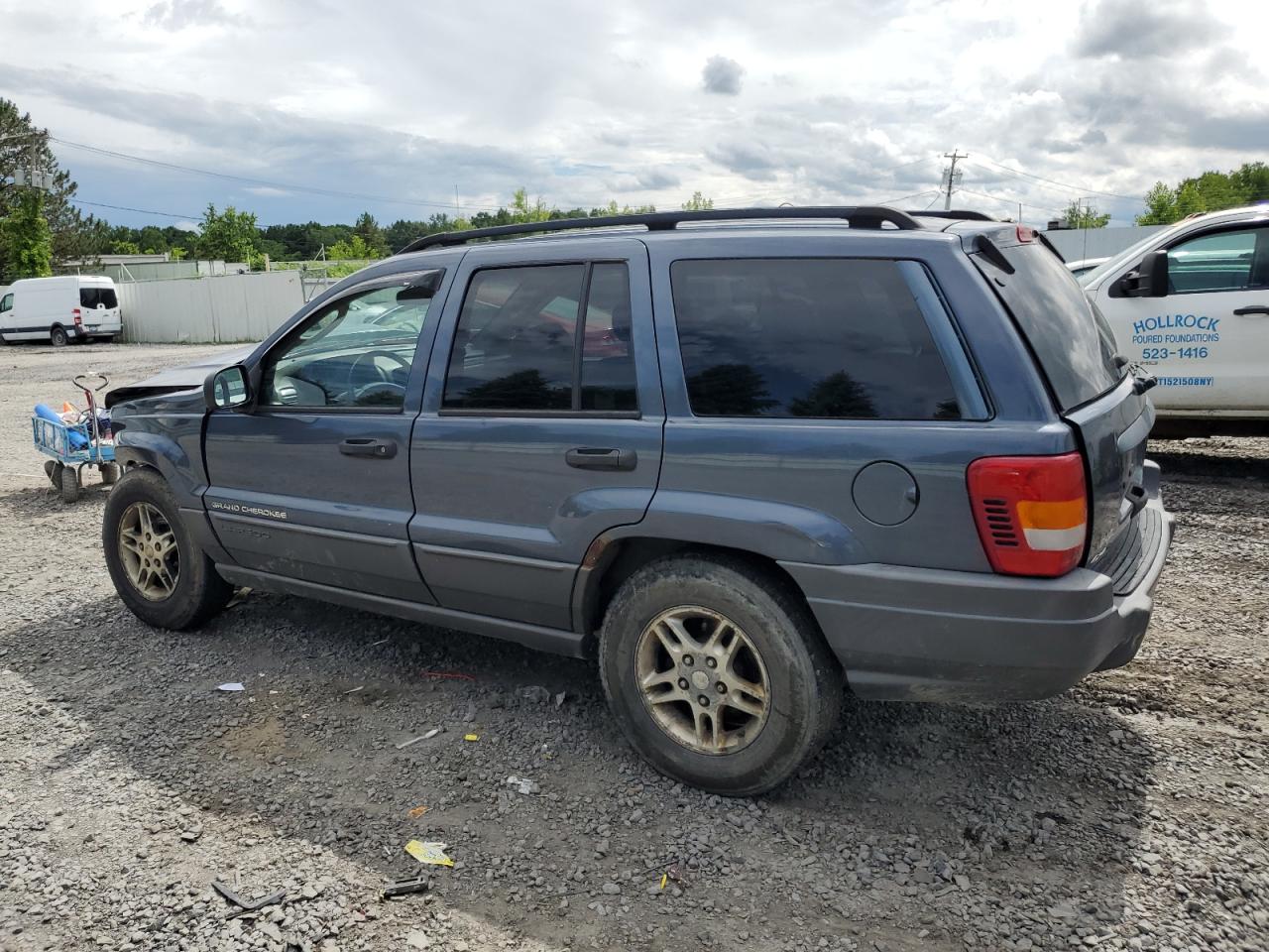 1J4GW48S12C138779 2002 Jeep Grand Cherokee Laredo