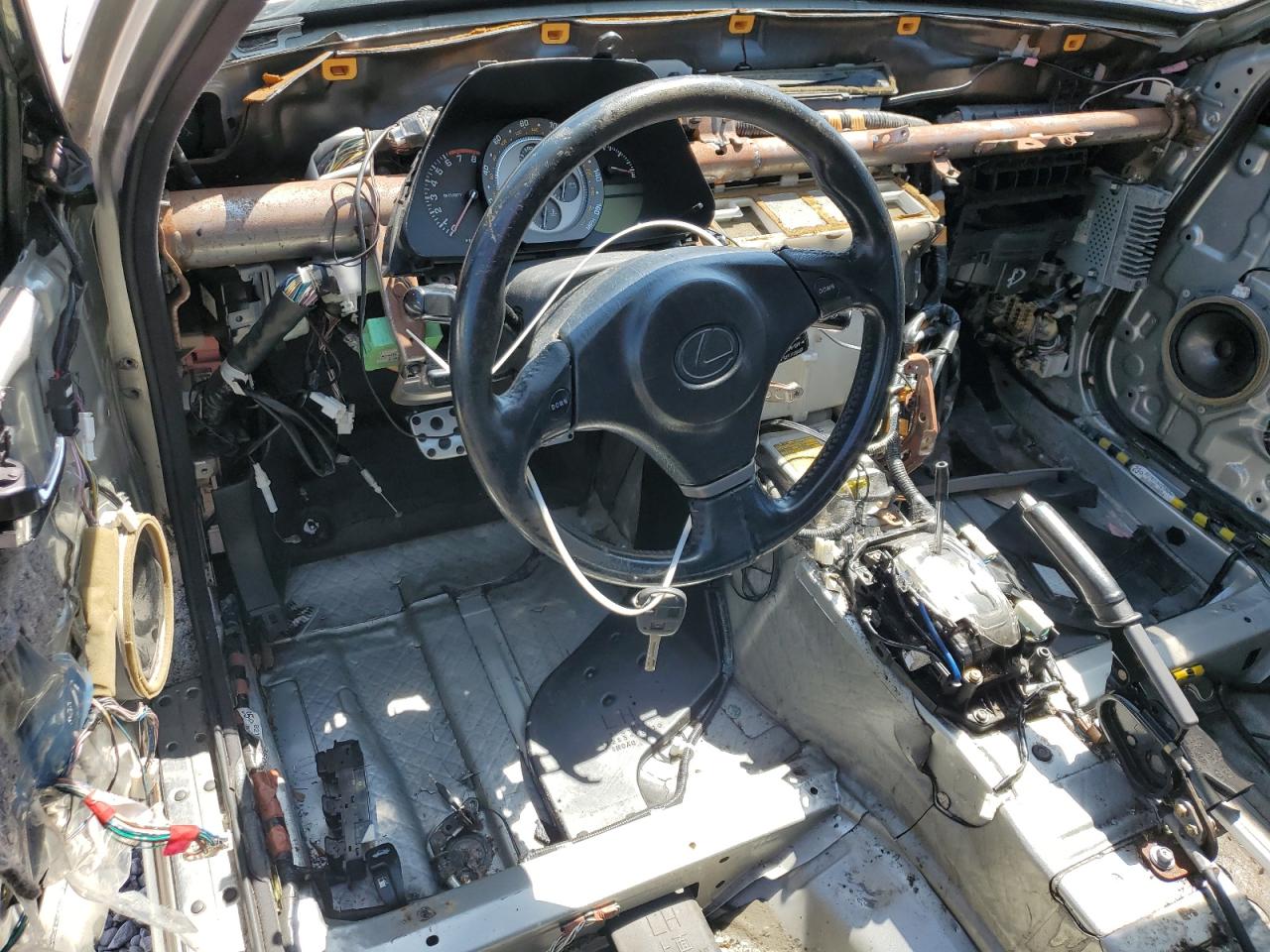 JTHBD182110026664 2001 Lexus Is 300