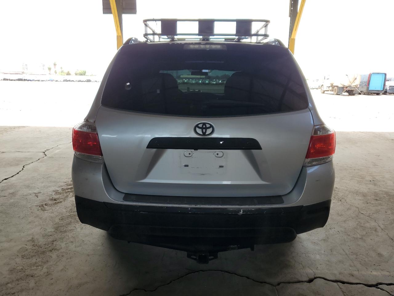 2013 Toyota Highlander Base vin: 5TDZK3EH3DS123750