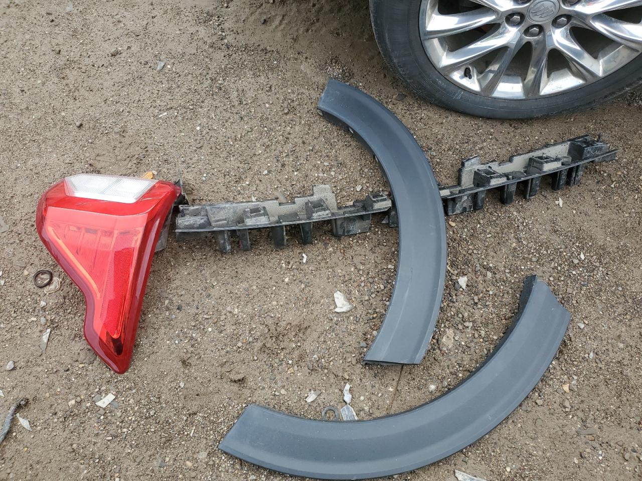 1FMSK8DH6MGA14608 2021 Ford Explorer Xlt