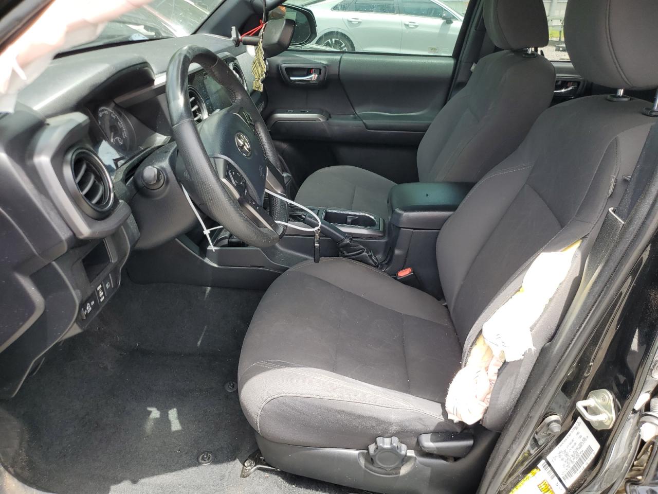 3TMAZ5CN3JM071982 2018 Toyota Tacoma Double Cab