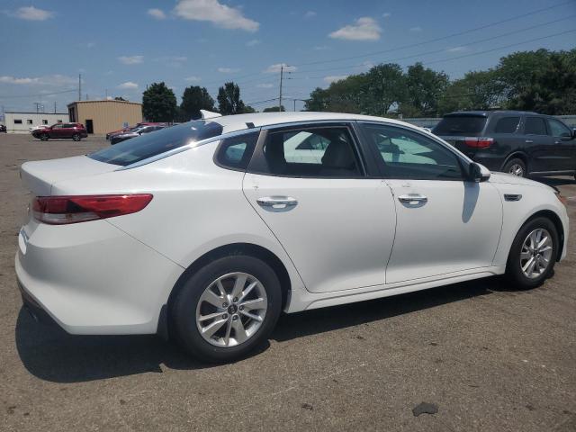 VIN 5XXGT4L30HG158867 2017 KIA Optima, LX no.3