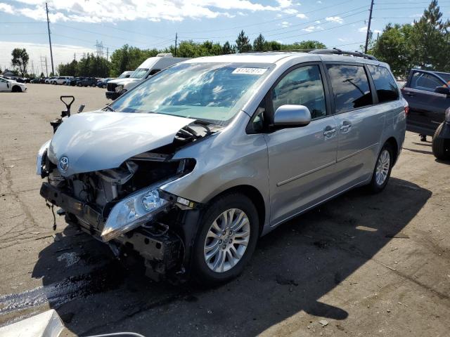 VIN 5TDYK3DCXFS631315 2015 Toyota Sienna, Xle no.1