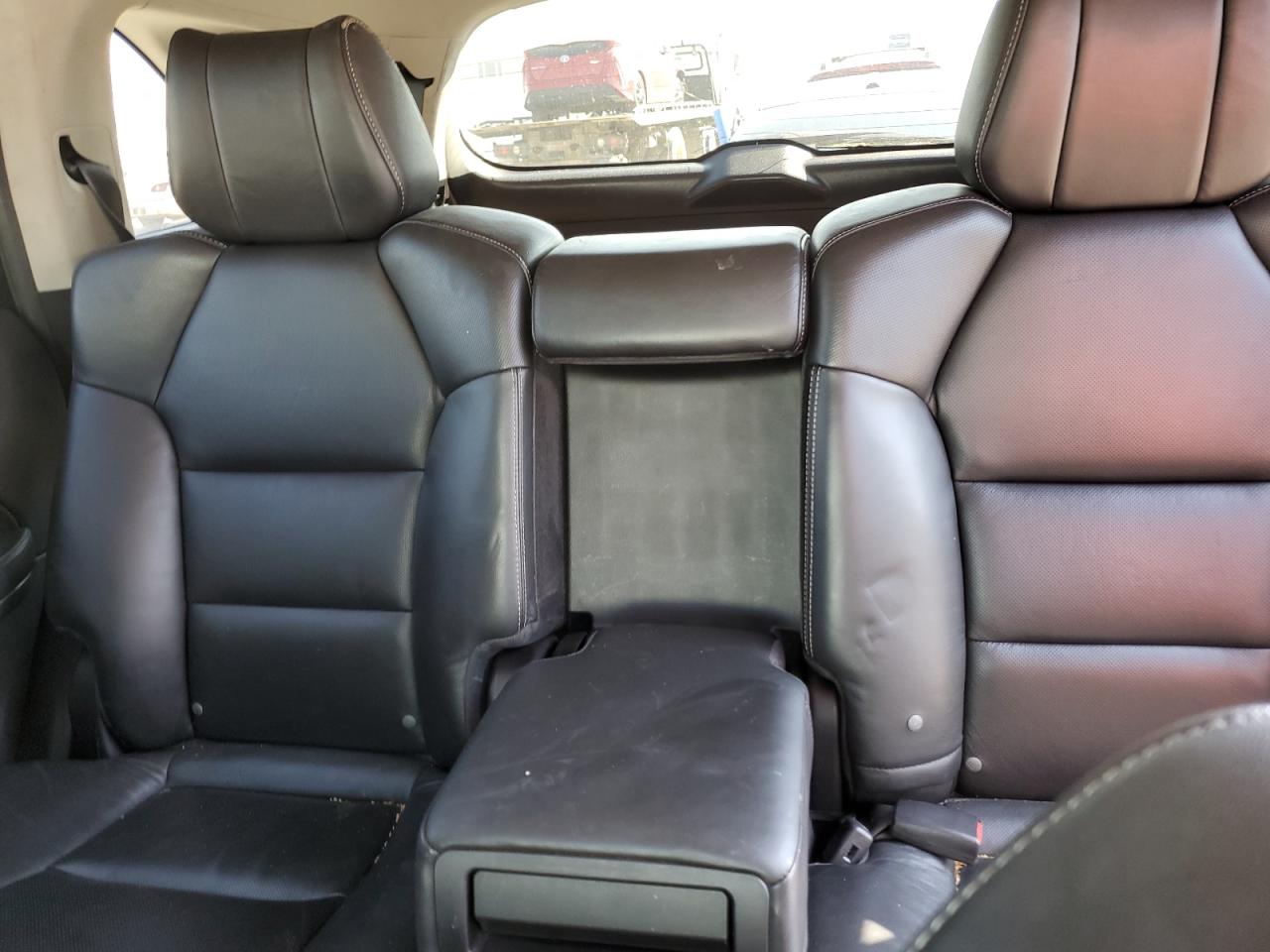 2HNYD2H78BH003516 2011 Acura Mdx Advance