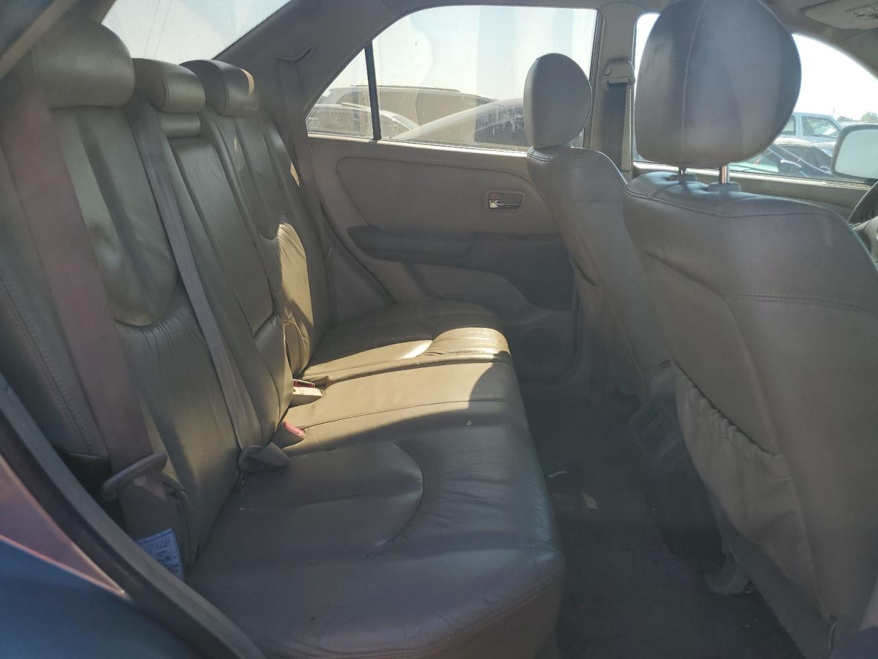 JTJHF10U810208846 2001 Lexus Rx 300