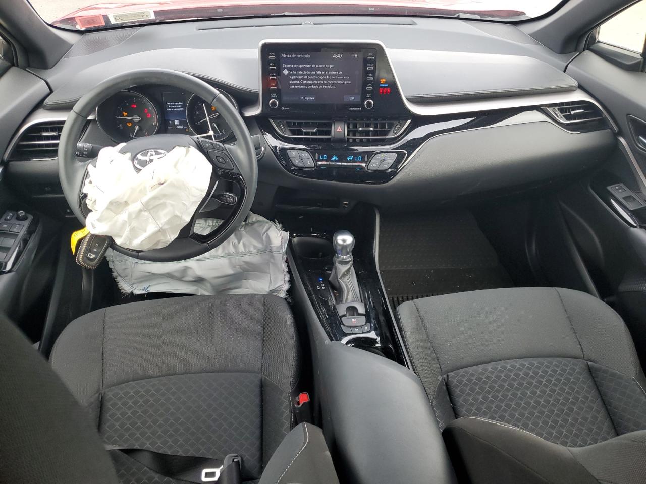 JTNKHMBX5N1135667 2022 Toyota C-Hr Xle