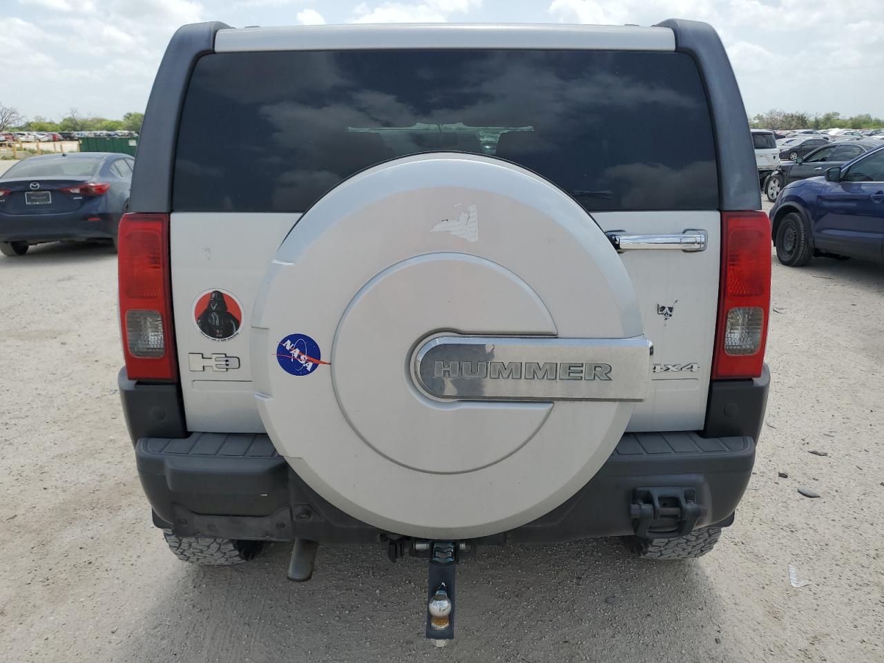 5GTMNJEE7A8121763 2010 Hummer H3 Luxury