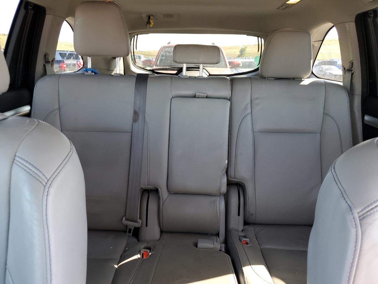 5TDJKRFH8GS288082 2016 Toyota Highlander Xle