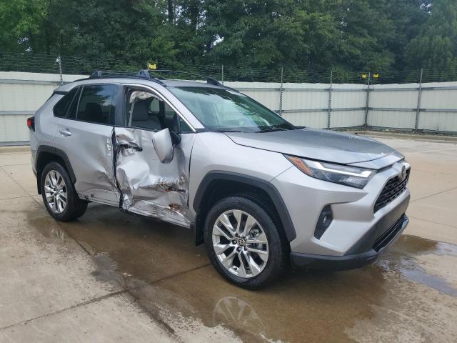 2024 TOYOTA RAV4 XLE P 2T3A1RFV1RC471867