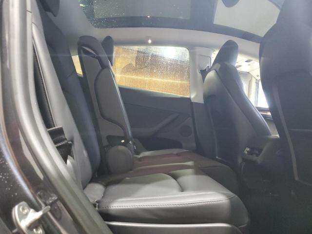 2024 TESLA MODEL Y 7SAYGAEE1RF005587