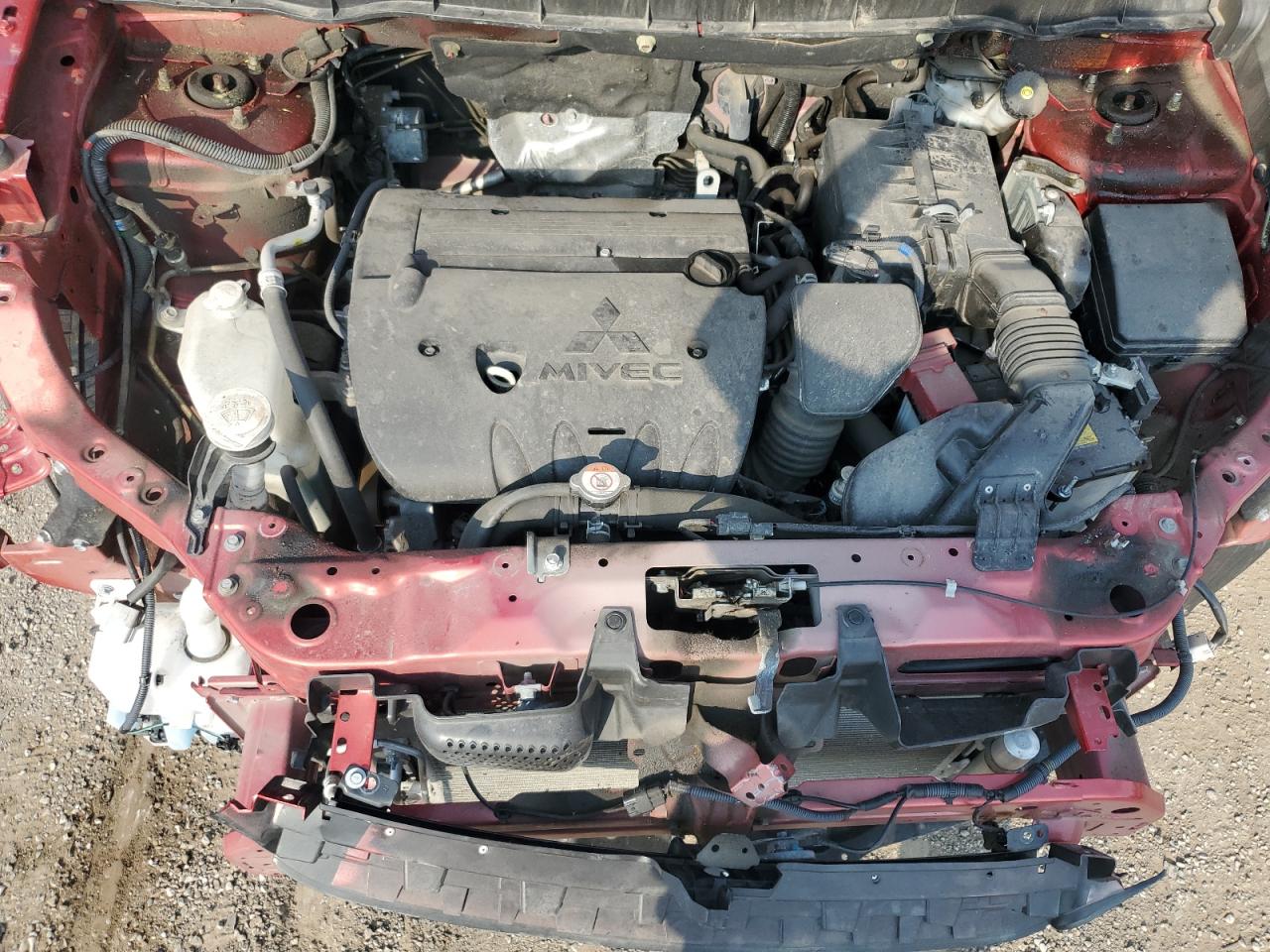 MITSUBISHI OUTLANDER SE