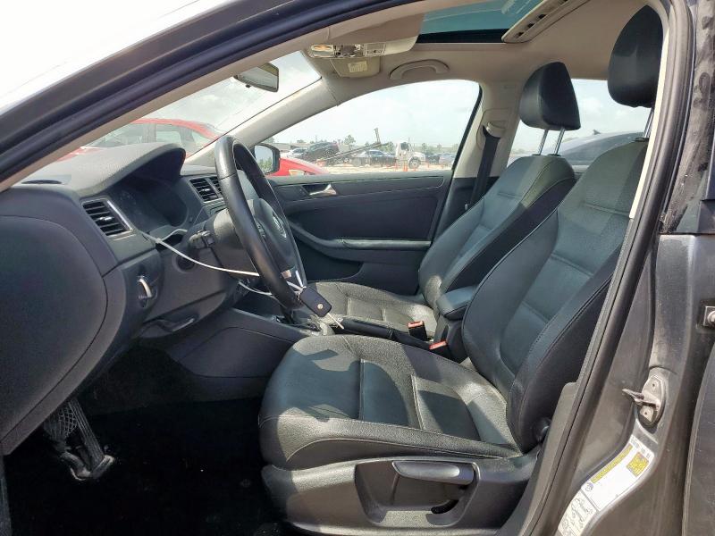 2011 VOLKSWAGEN JETTA SE - 3VWDX7AJ0BM352473
