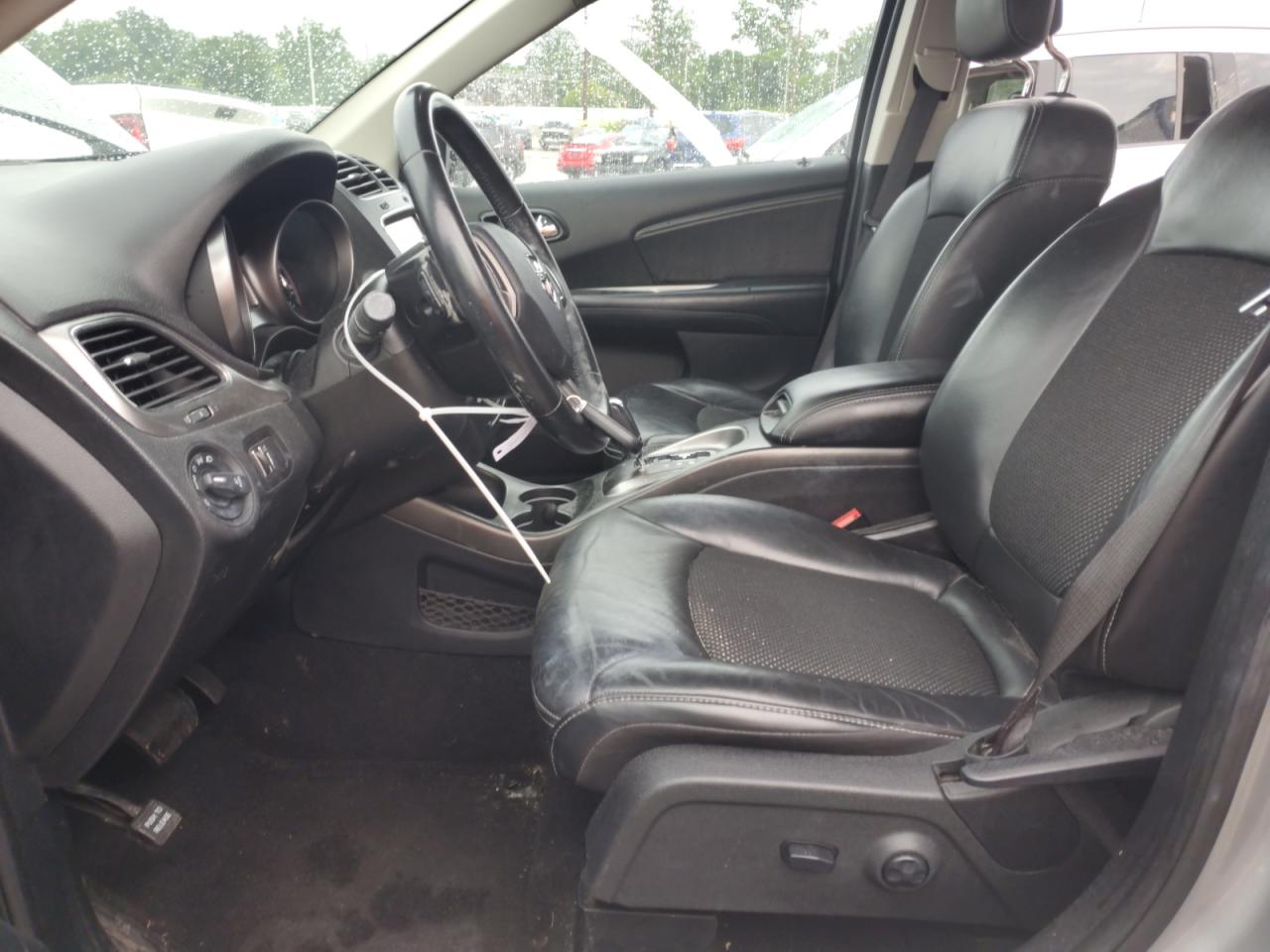 DODGE JOURNEY CROSSROAD