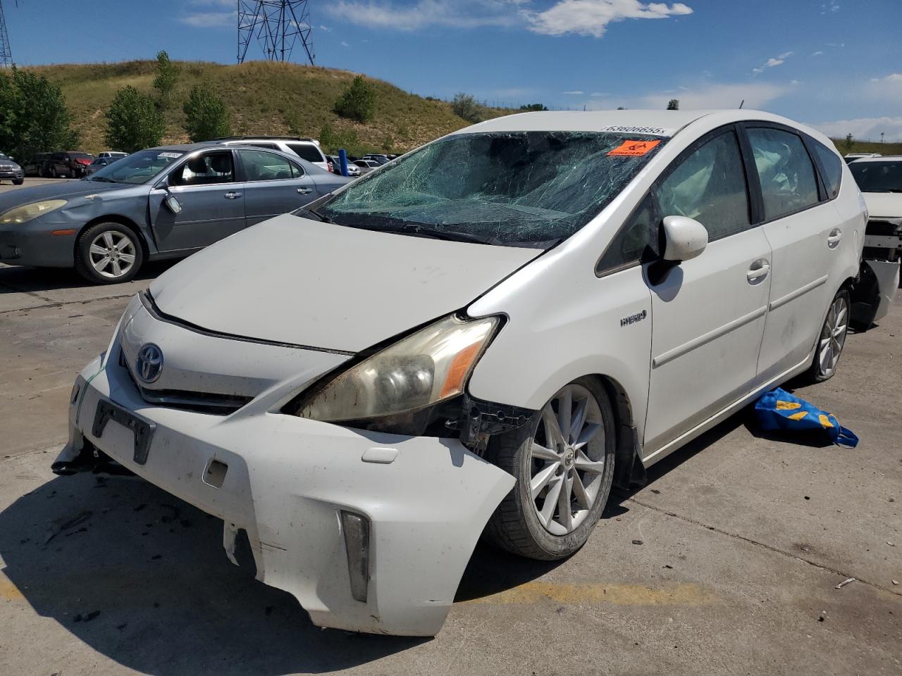 TOYOTA PRIUS V