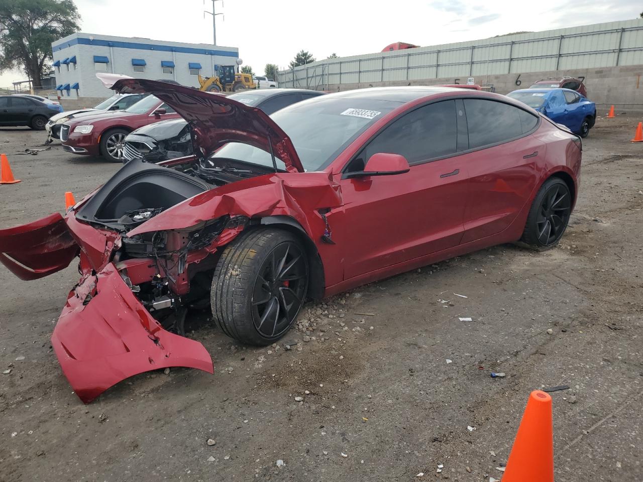 TESLA MODEL 3