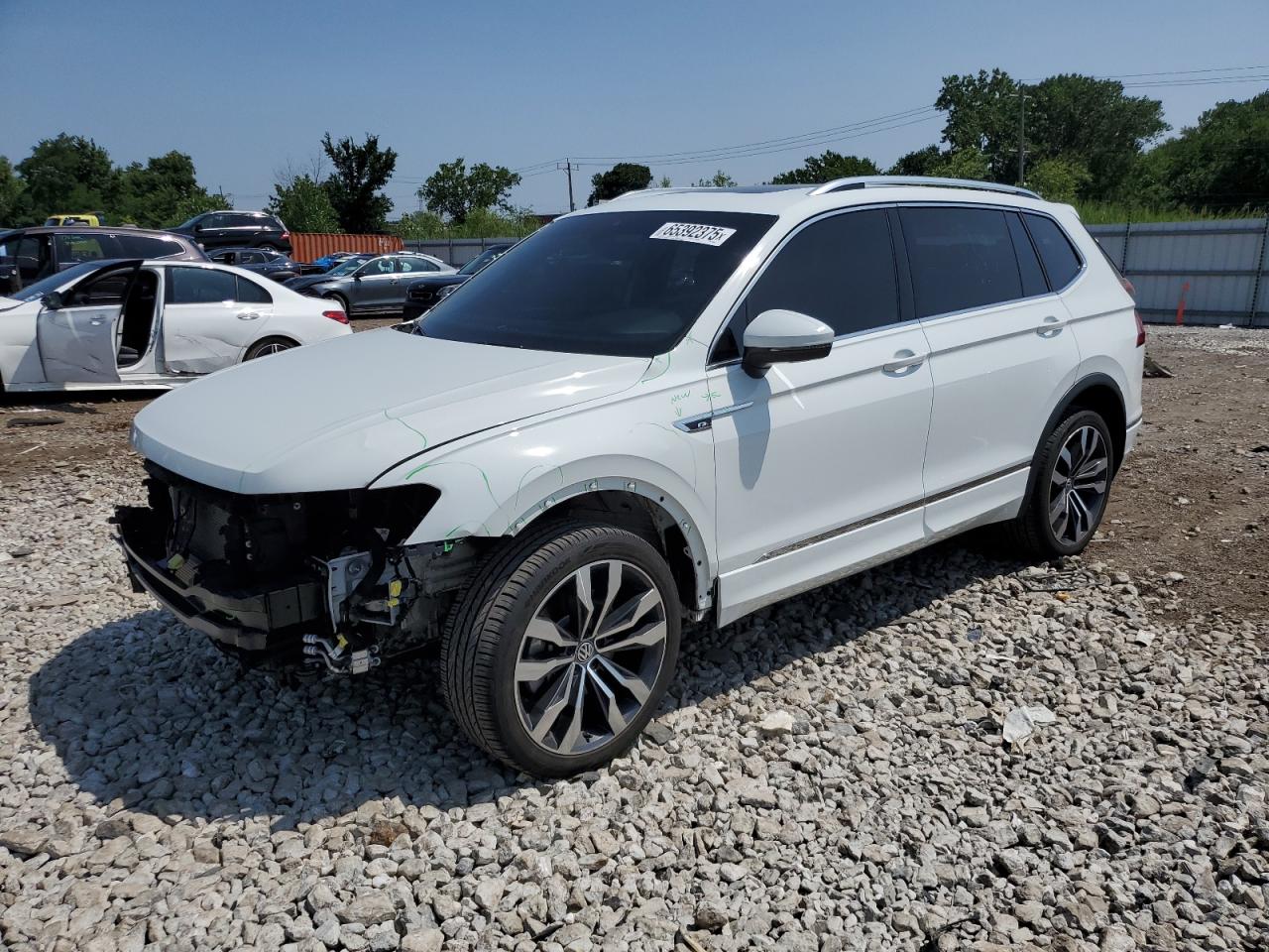 VOLKSWAGEN TIGUAN SEL PREMIUM R-LINE